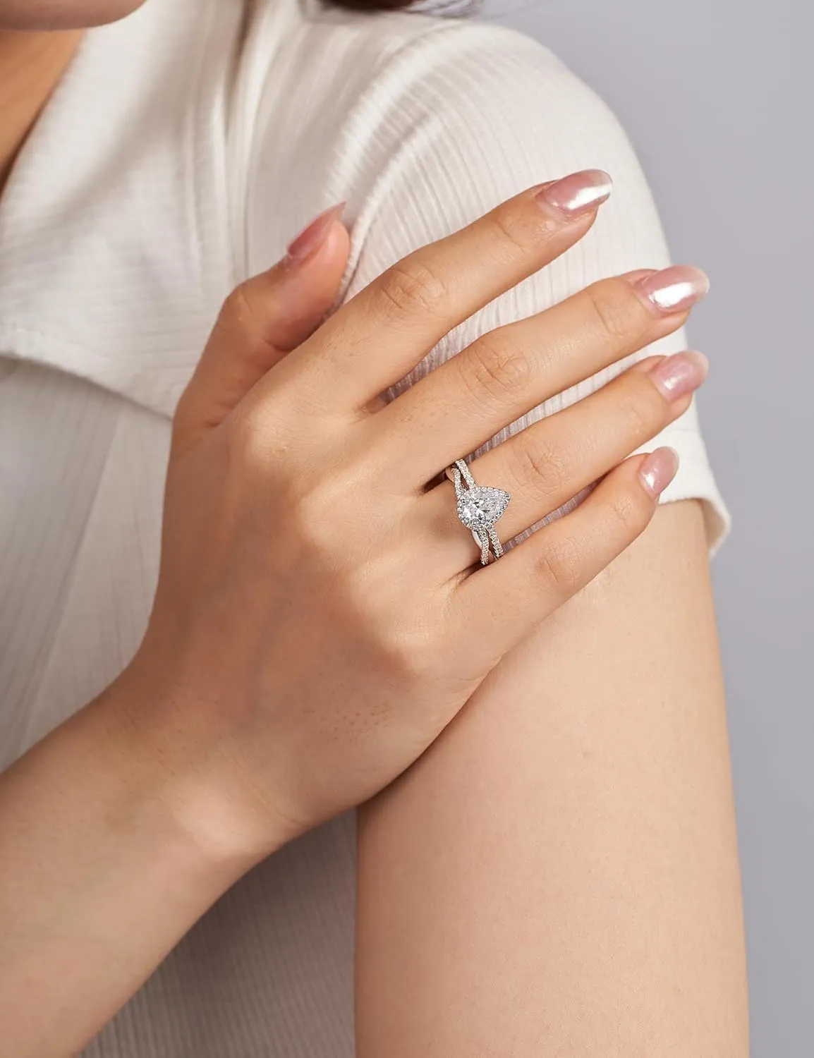 2CT Pear Shaped Engagement Rings for Women Teardrop Sterling Silver Rings with 18K White Gold Plated Cubic Zirconia Wedding Rings for Women Promise Rings for Her