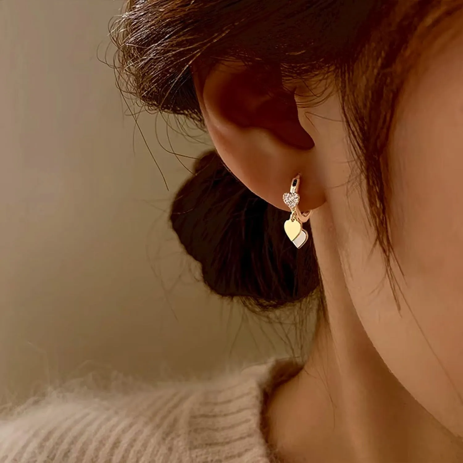 925 Sterling Silver Heart Huggie Hoop Earrings for Women Cute Heart Dangle Drop Earring 14K Gold Plated Heart Pendant Circle Hoop Earring to Daughter Mom Jewelry Gifts for