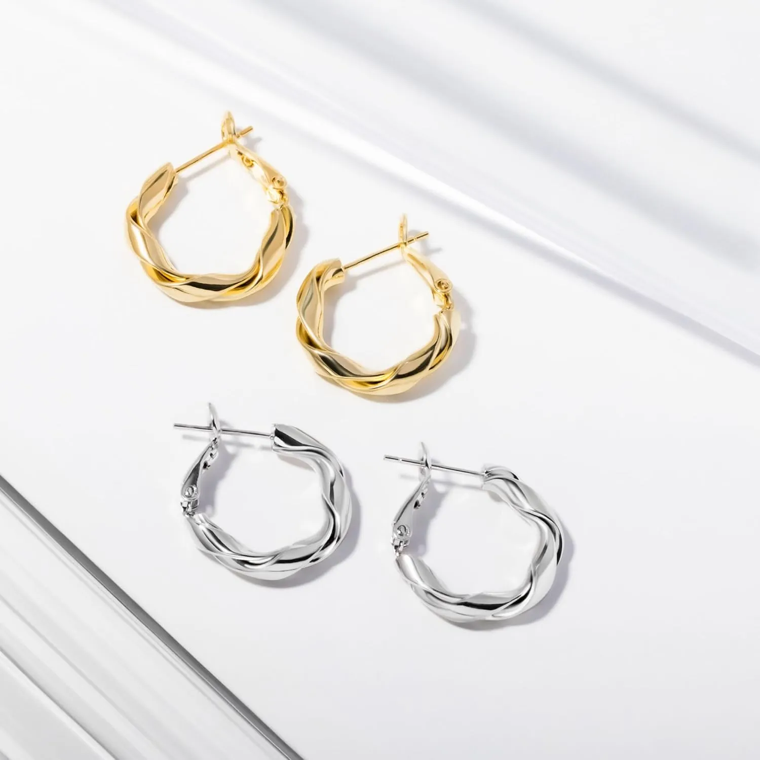 Amberta Silver Gold Plated Chunky Twisted Hoop Earrings | Hypoallergenic 925 Sterling Silver Post | Round Statement Bold Hoops for Women, Classy Gift Lightweight