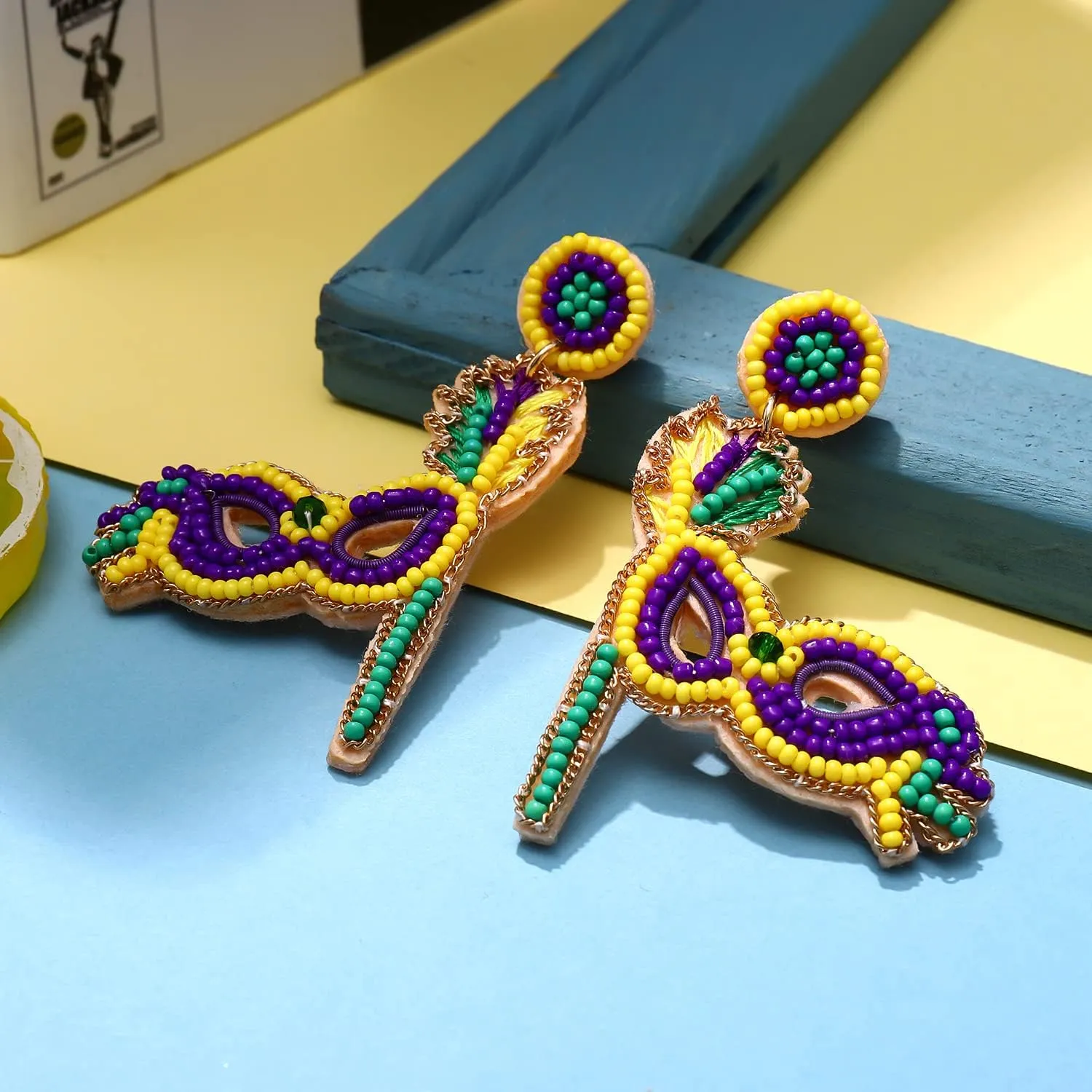 Bead Dangle Earring for Women Mardi Gras Mask Earrings Carnival Beaded Hat Pendant Earrings Dionysia Umbrella Drop Dangle Earrings Holiday Beads Earrings Mardi Gras Theme Earrings