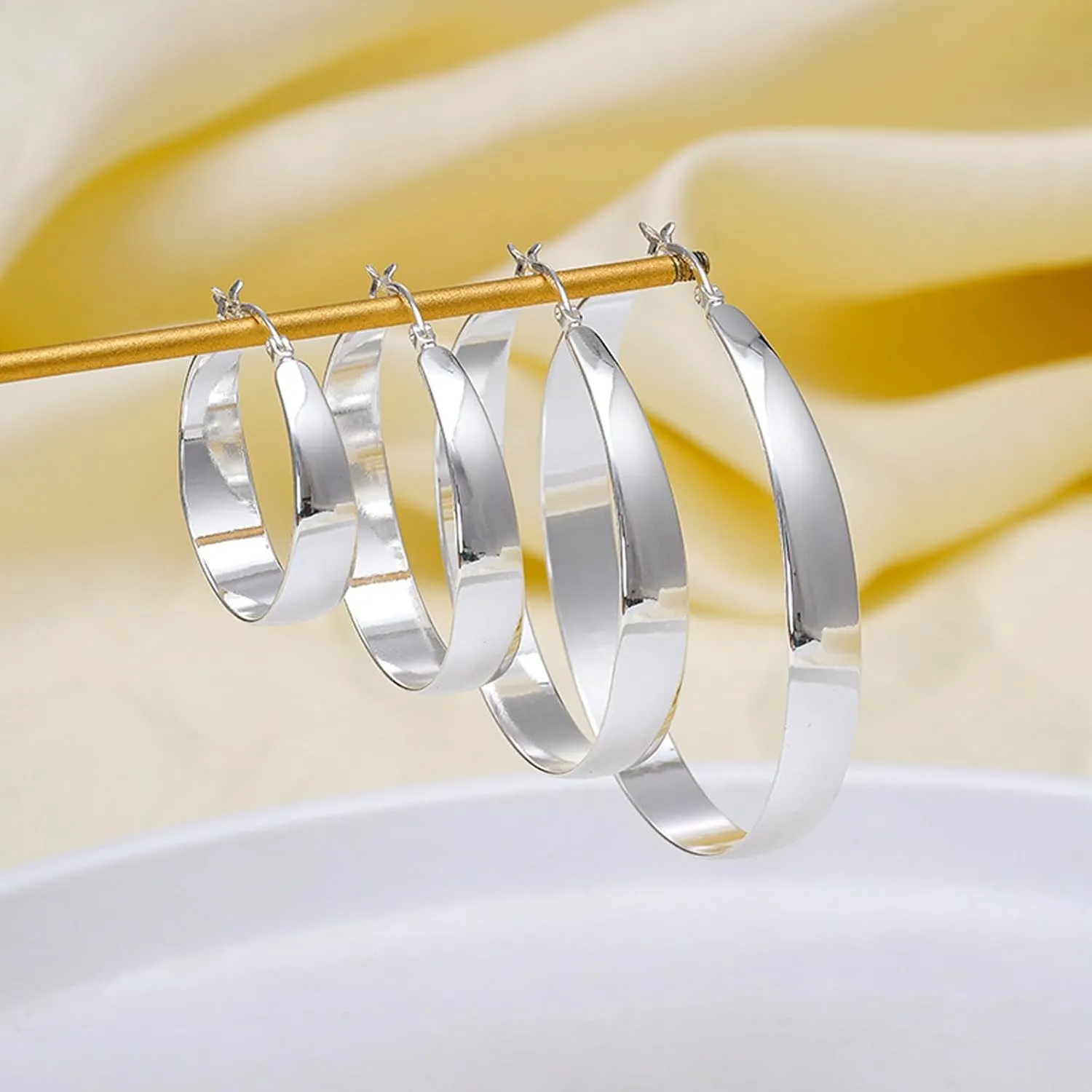 Chunky Hoop Earrings 18K Gold Plated Thick Large Lightweight Round Big Hoop Earring Minimalist Jewelry for Women 30/40/49/60mm