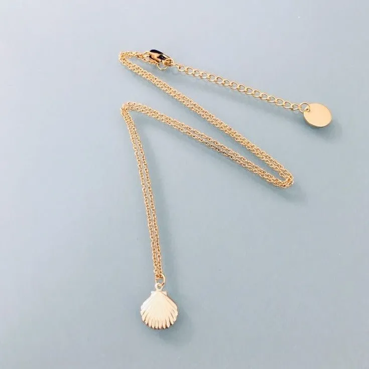 Clover Gold Plated Seashell Necklace 24K | Gold Necklace | Gift Idea | Shell Jewel | Women's Gift Idea | Gold Jewelry | Gold Necklace | Gift Jewelry