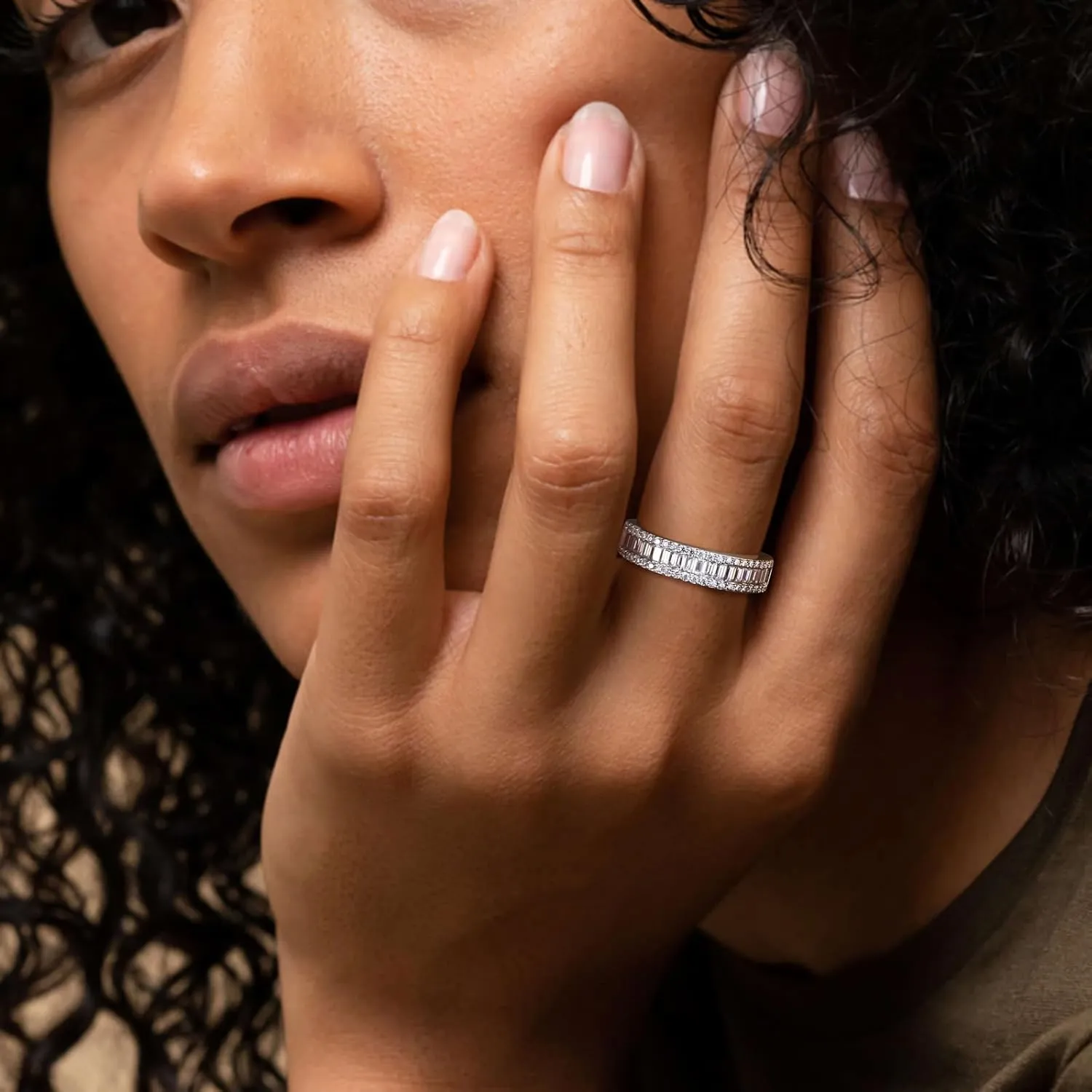 DAYBYDAY Emerald Cut Channel Set Moissanite Wedding Band 925 Sterling Silver 1 Carat Baguette Moissanite Eternity Band Rings for Women Men
