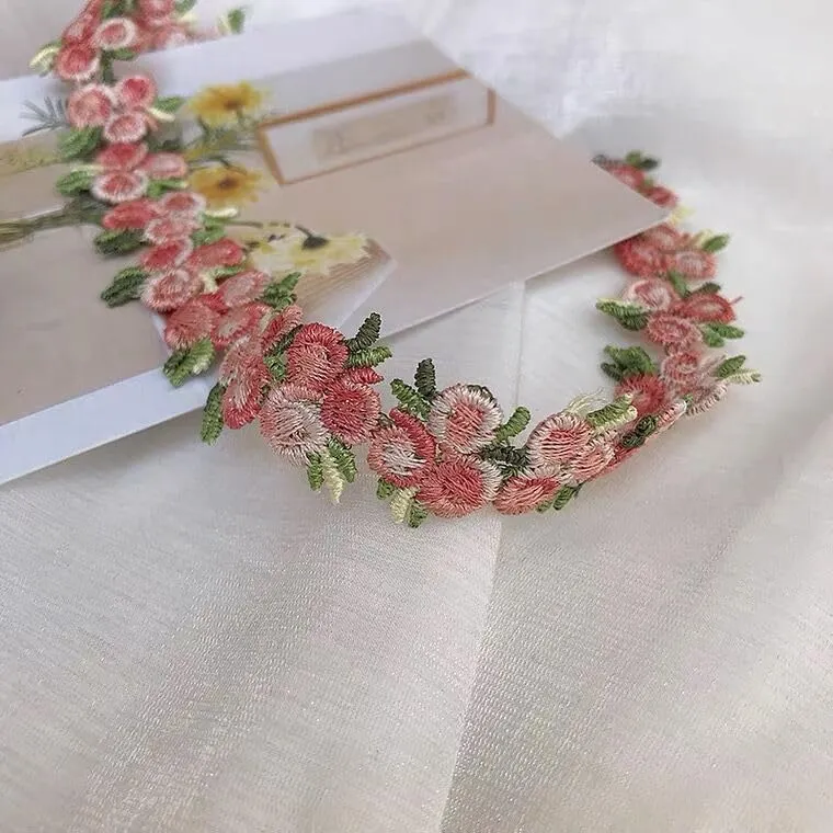 Embroidery Rose Necklaces Handmade Bohemia Lace Chokers Colorful Flower Clavicular Chain Fashion Classic Jewelry for Women Gift