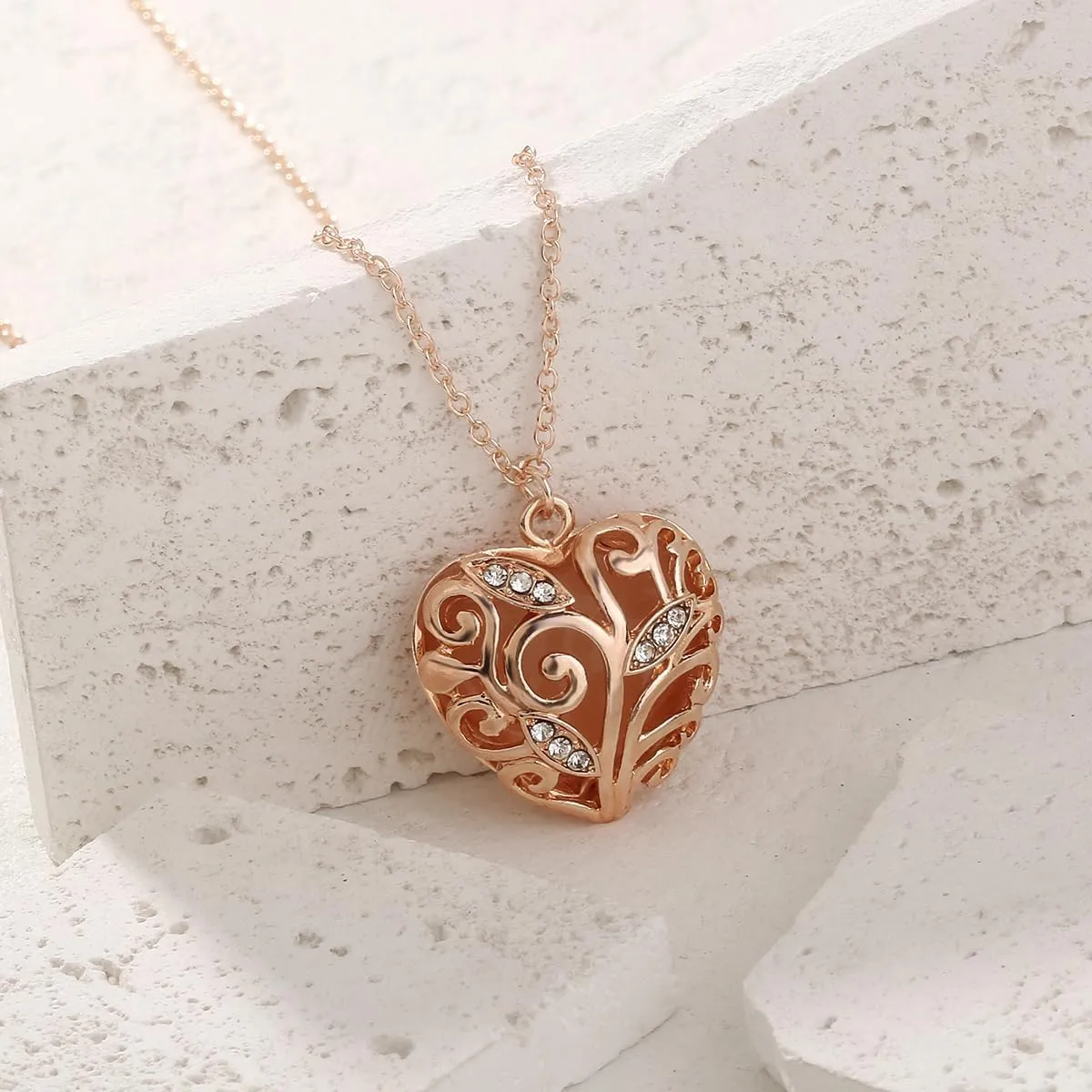 Fantasy Glow in the heart-shaped Necklaces - Jewelry Charms Pendants for Women - Fairy, witches, Space Necklace