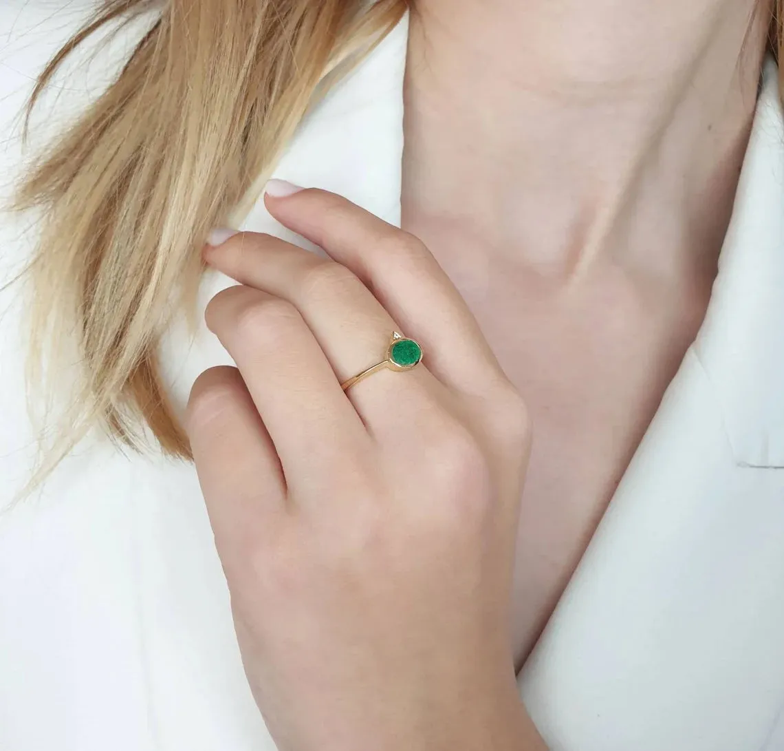Gold Emerald Ring With Diamond