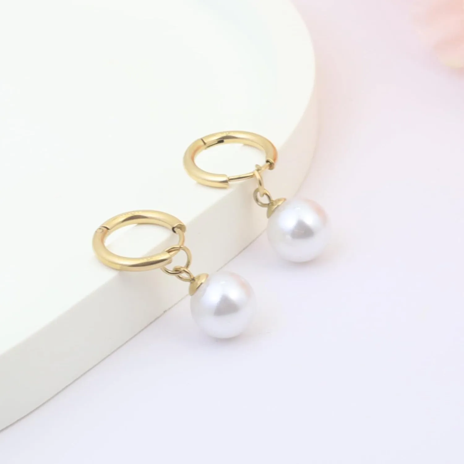 Gold Pearl Earrings For Women, Trendy Pearl Dangle Earrings Chunky Pearl Hoop Earrings Elegant Gold Hoop Earrings Bridal hoop earrings Earrings For Prom Wedding Party Earrings