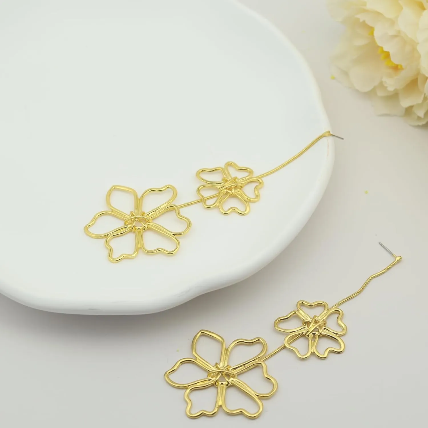 Gold/Silver Statement Flower Dangle Earrings Trendy Big Petal Earrings Long Tassel Flower Drop Earrings Summer Unique Fancy Earrings For Women Prom Wedding Vacation Earrings