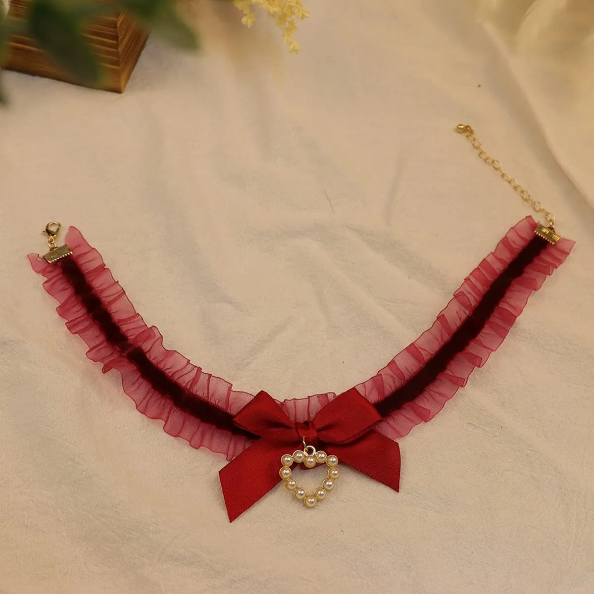 Gothic Lace Choker Necklace Hollow Heart Pendant Bow-knot Collar Necklace Elastic Lolita Costume Sexy Choker Chain for Women and Girls (Red)