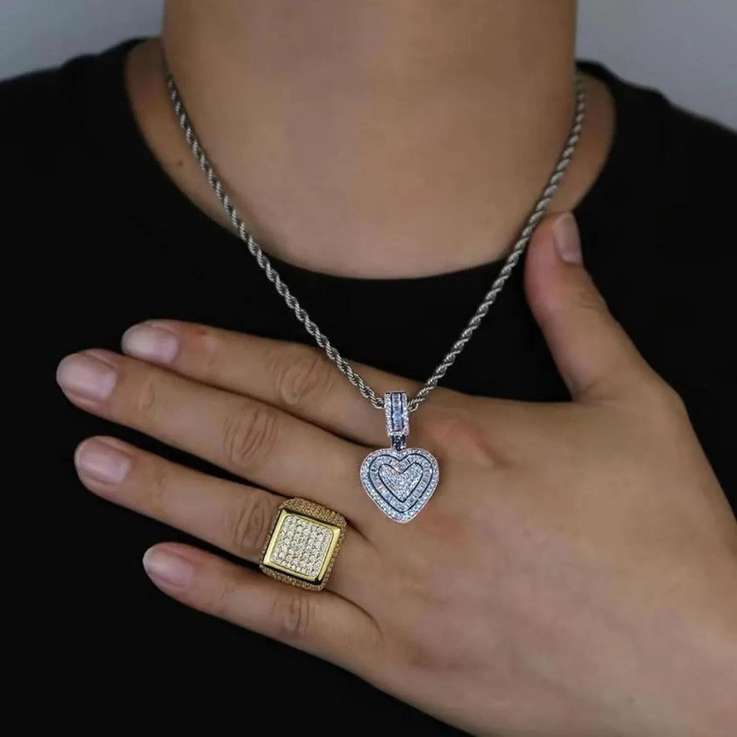 Hip Hop Heart Necklace for Women and Men, Charm Choker Necklace, Plated with Zircons Inlaid Pendants, Valentine's Day Gifts