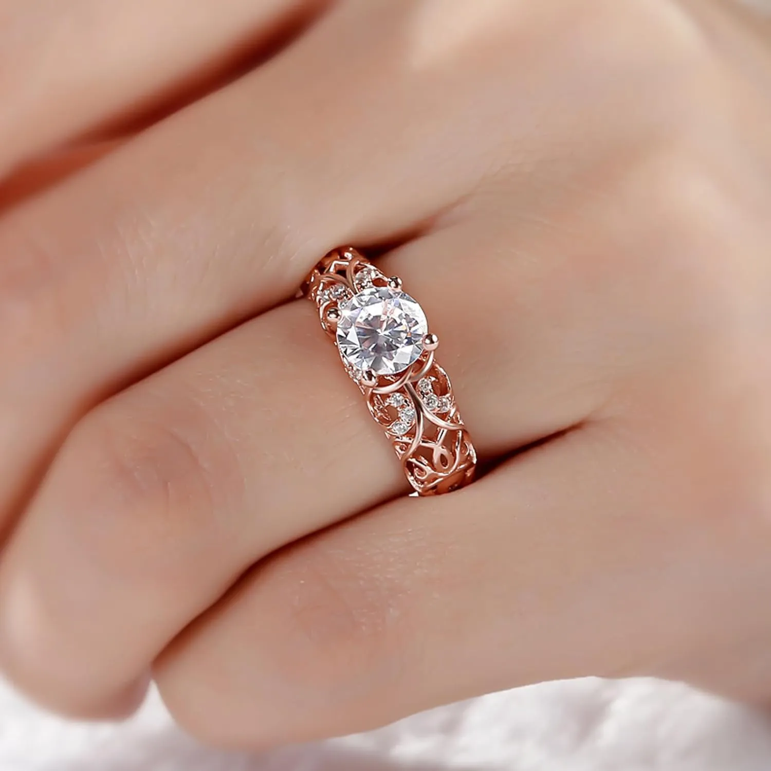 Jeulia 2 Carat Leaf Vines Rings for Women 925 Sterling Silver Rose Gold Plated Engagement Rings Round Cut Diamond Wedding Band Rings Solitaire CZ Promise Anniversary Rings Romantic Gift