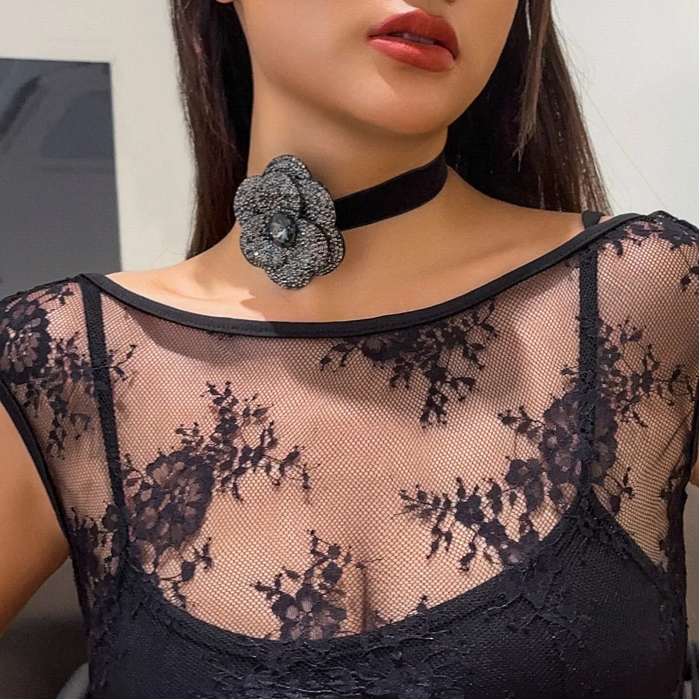 Luxury Shiny Rhinestone Flower Choker