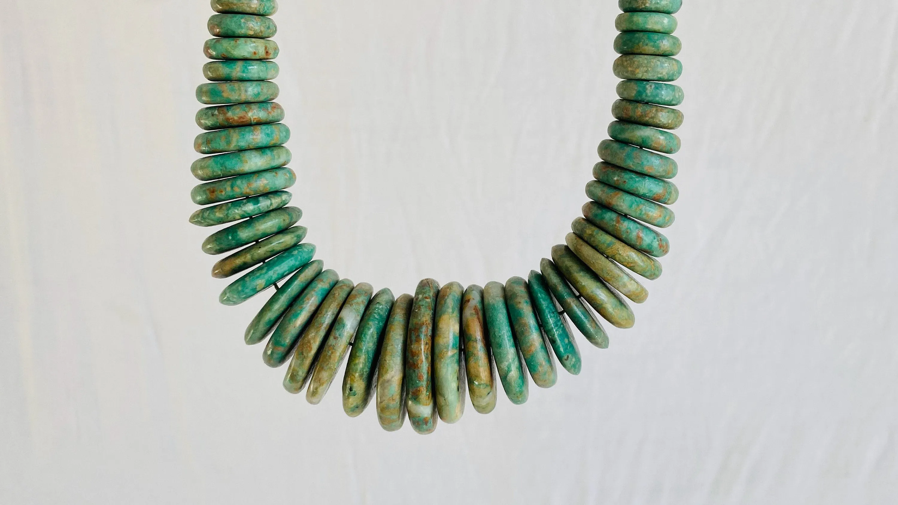 Mayan Guatemalita Jade Graduated Disks Choker Necklace. 0045