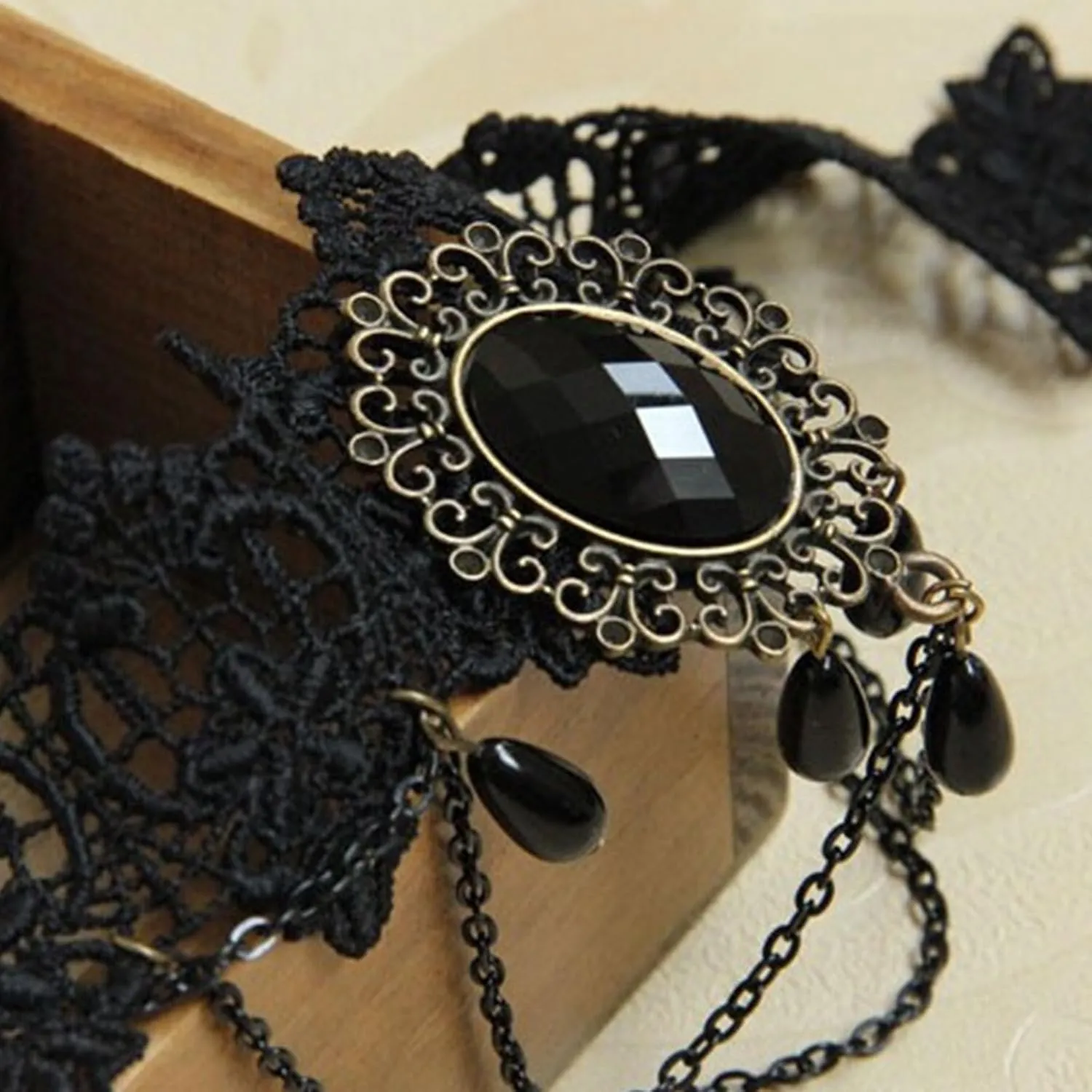 MIFYNN Gothic Black Lace Choker Necklace Vintage Black Crystal Tassel Collar Necklace Punk Vampire Chain Necklace Halloween Costume Jewelry Gifts