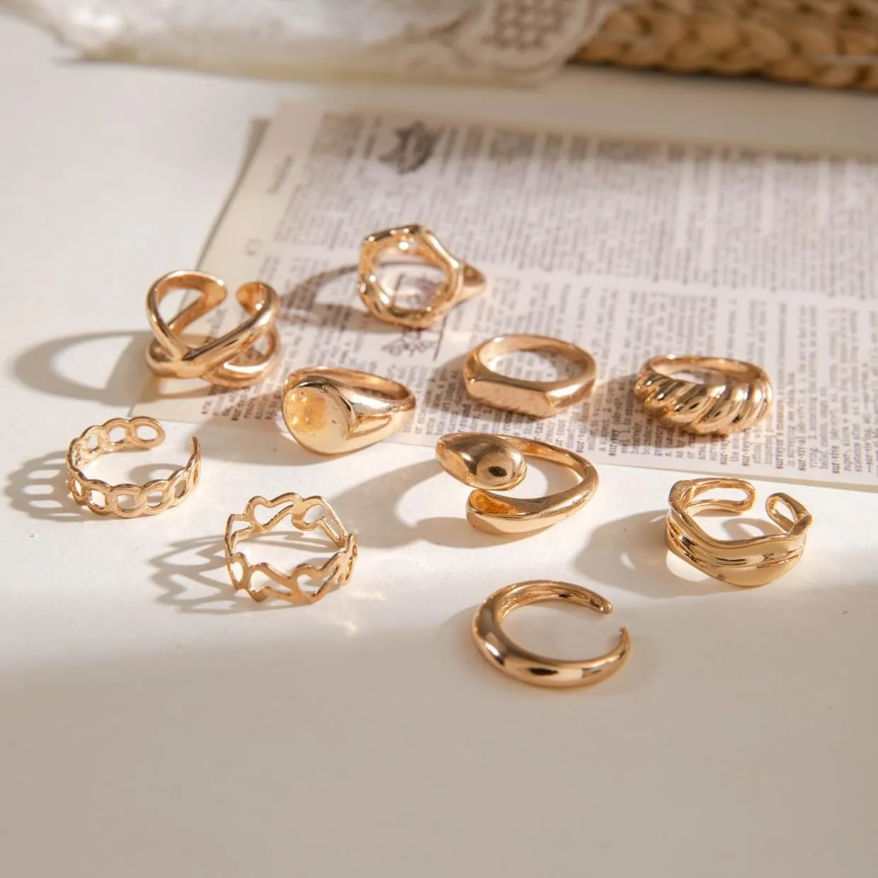 Otxas Chunky Gold Rings for Women Set Stackable Rings for Women Non Tarnish Adjustable Statement Gold Set Rings for Women Ring Jewelry for Women