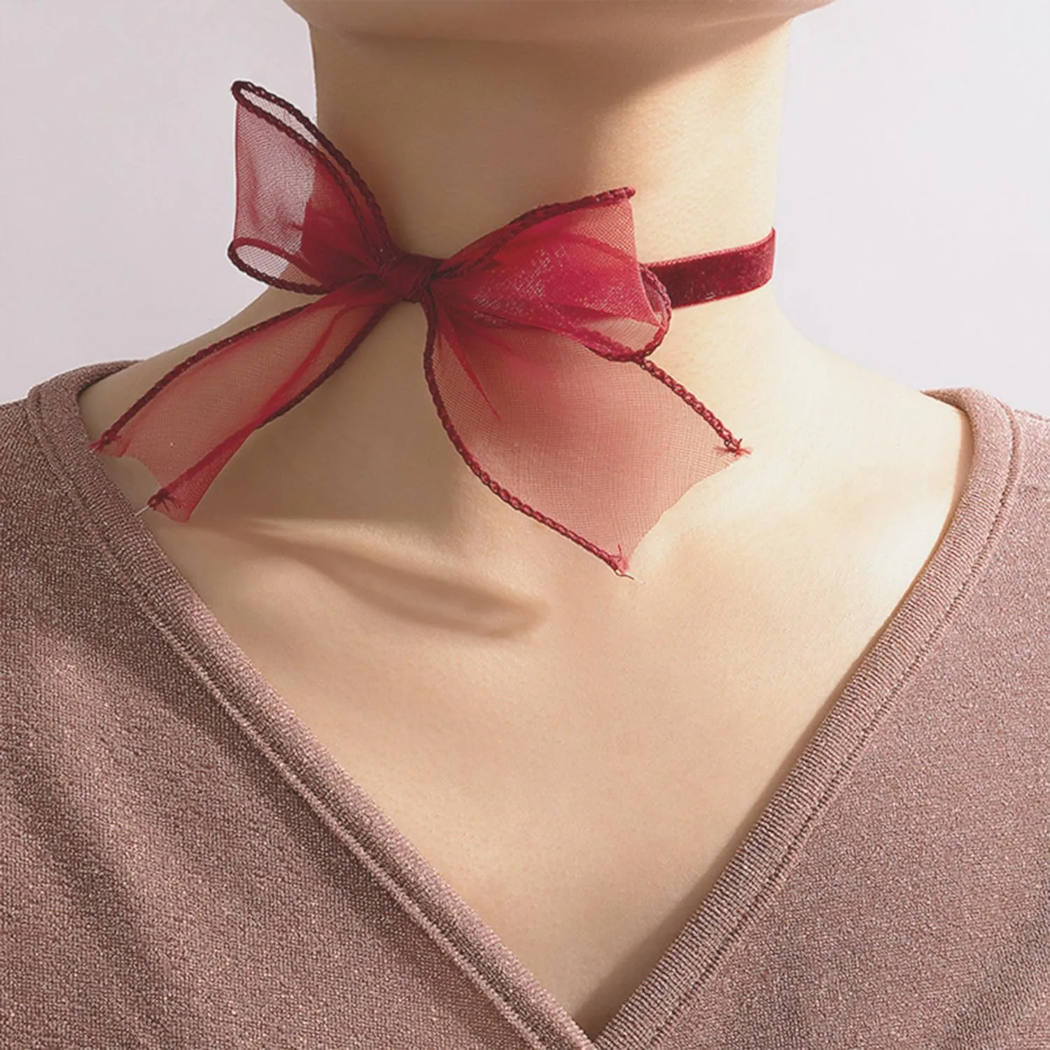 Sexy Lace Bow-knot Chokers Necklace Vintag Gothic Black White Red Soft Velvet Suede Bow Unique Lace Collar Necklace Dainty Elegant Jewelry Gifts for Women Girls