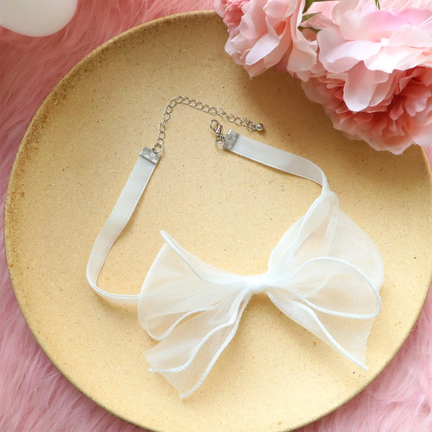 Sexy Lace Bow-knot Chokers Necklace Vintag Gothic Black White Red Soft Velvet Suede Bow Unique Lace Collar Necklace Dainty Elegant Jewelry Gifts for Women Girls